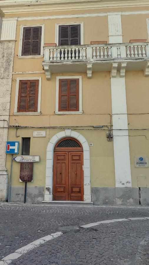 Piccolo Paradiso Suite In Pieno Centro Castel Di Sangro Luaran gambar